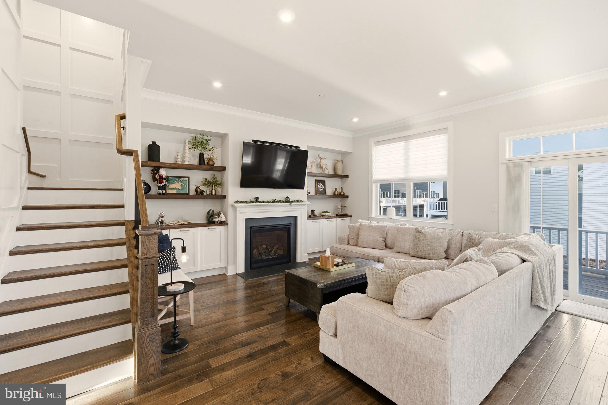 STEELPOINTE - Residential