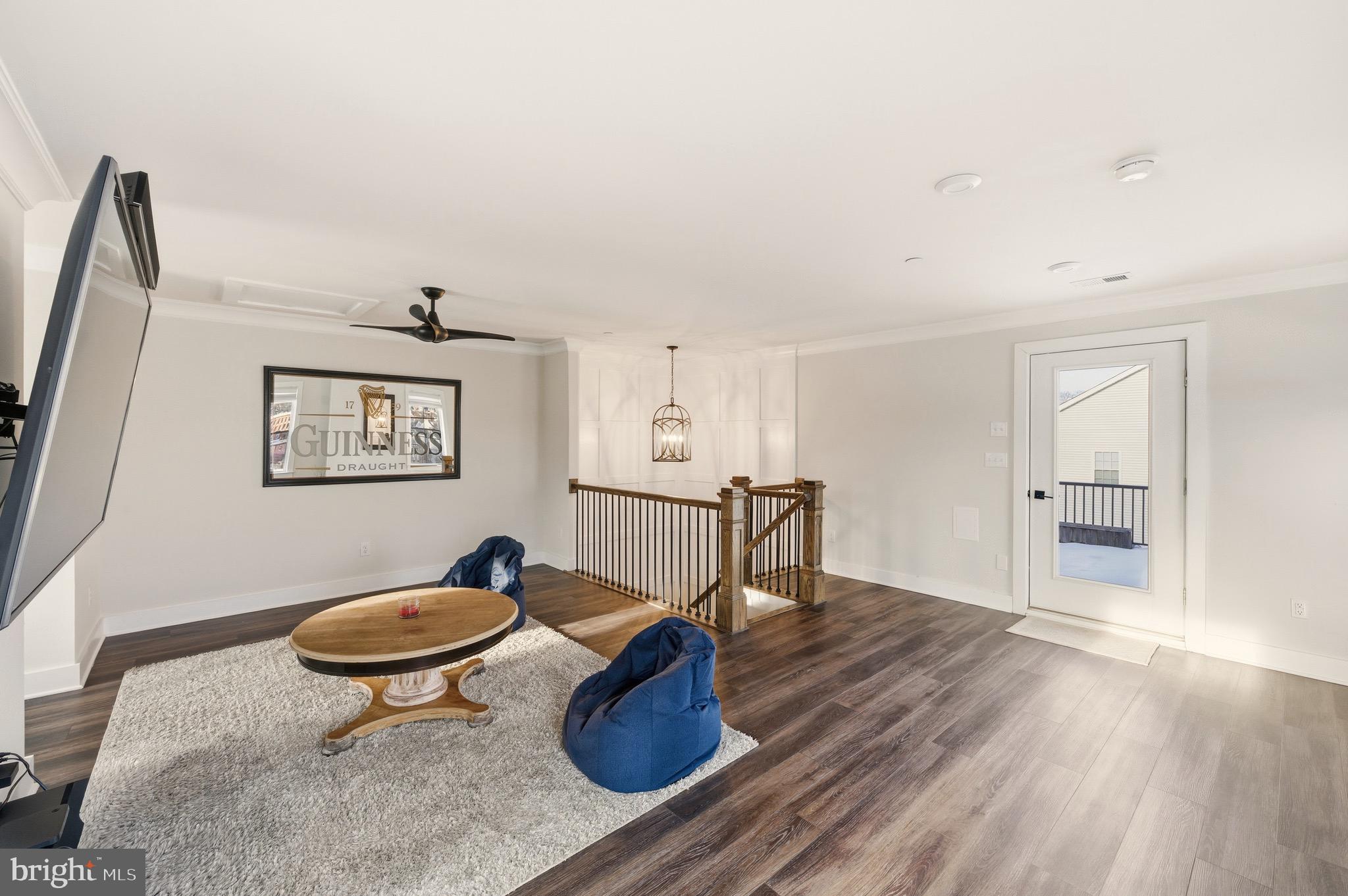 STEELPOINTE - Residential