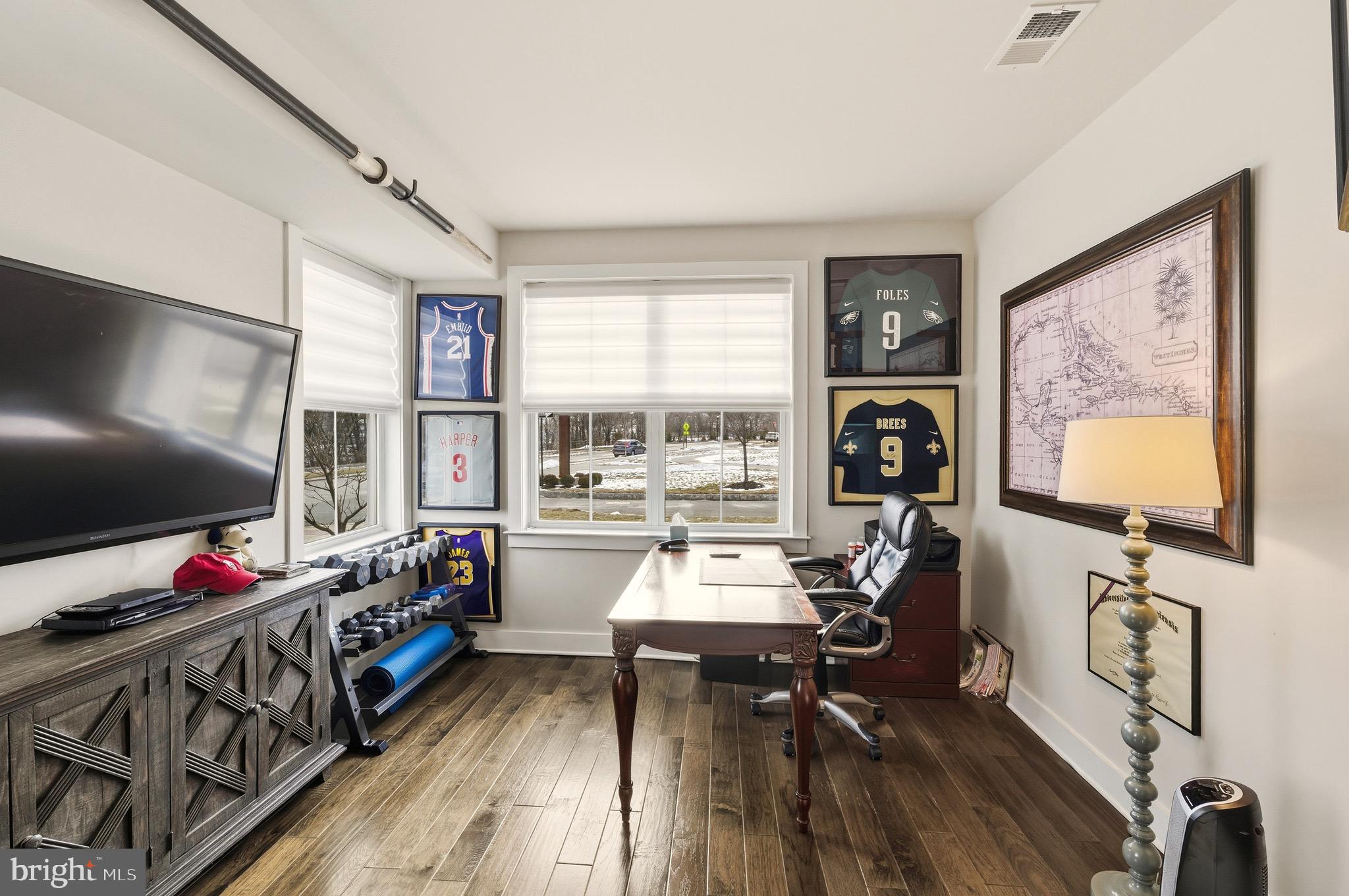 STEELPOINTE - Residential