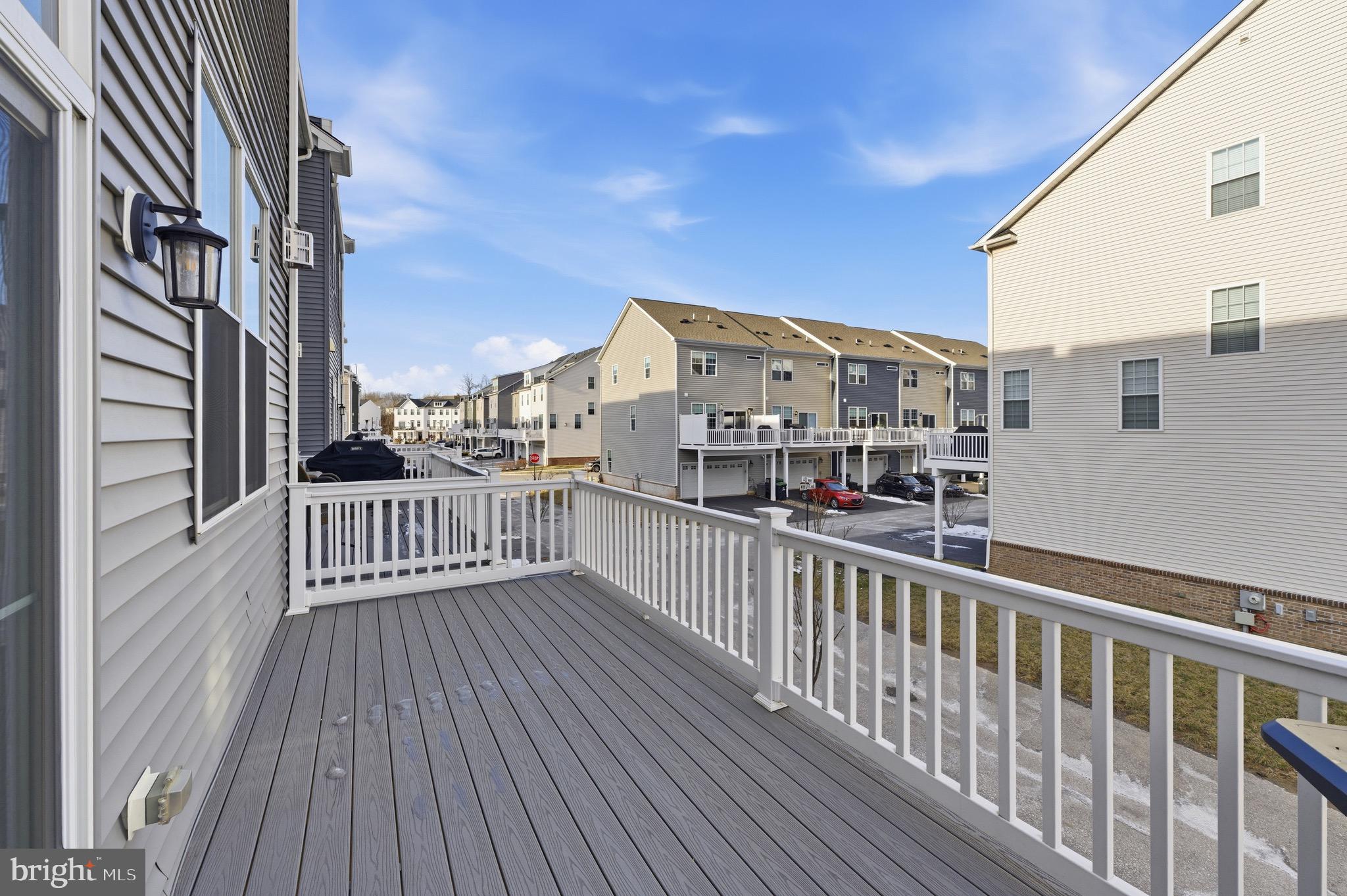 STEELPOINTE - Residential