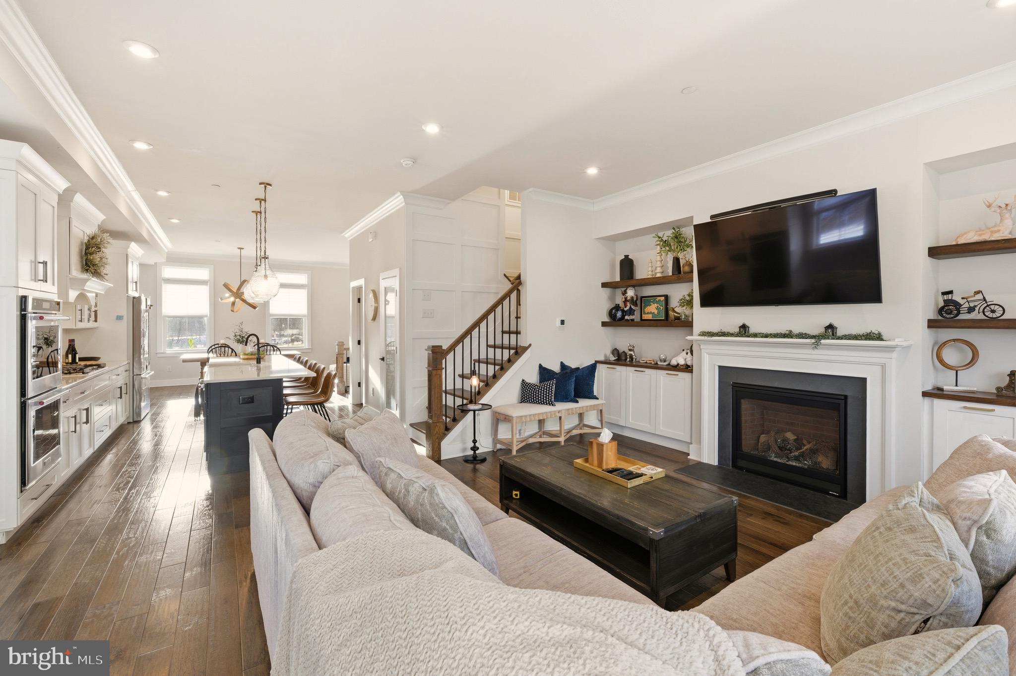 STEELPOINTE - Residential