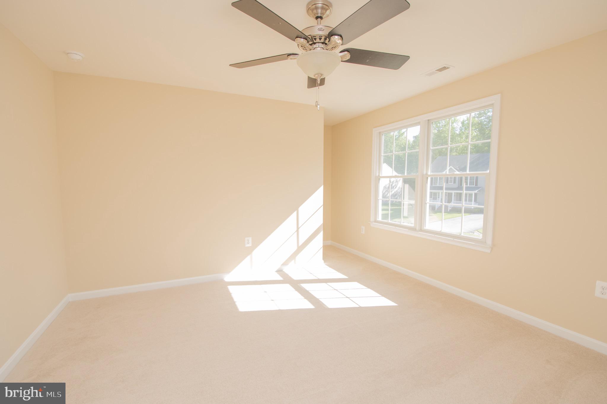 COUNTRY GROVE - Residential