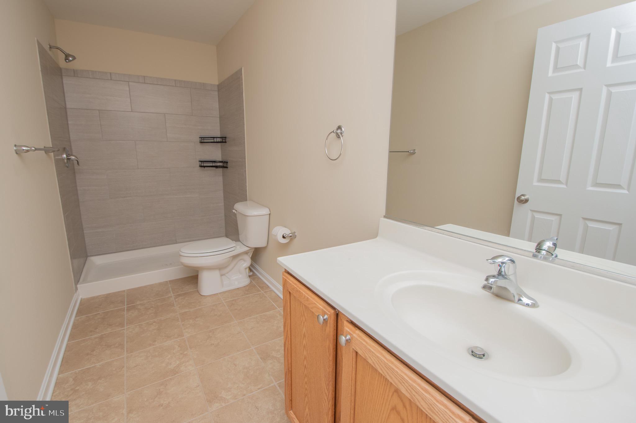COUNTRY GROVE - Residential