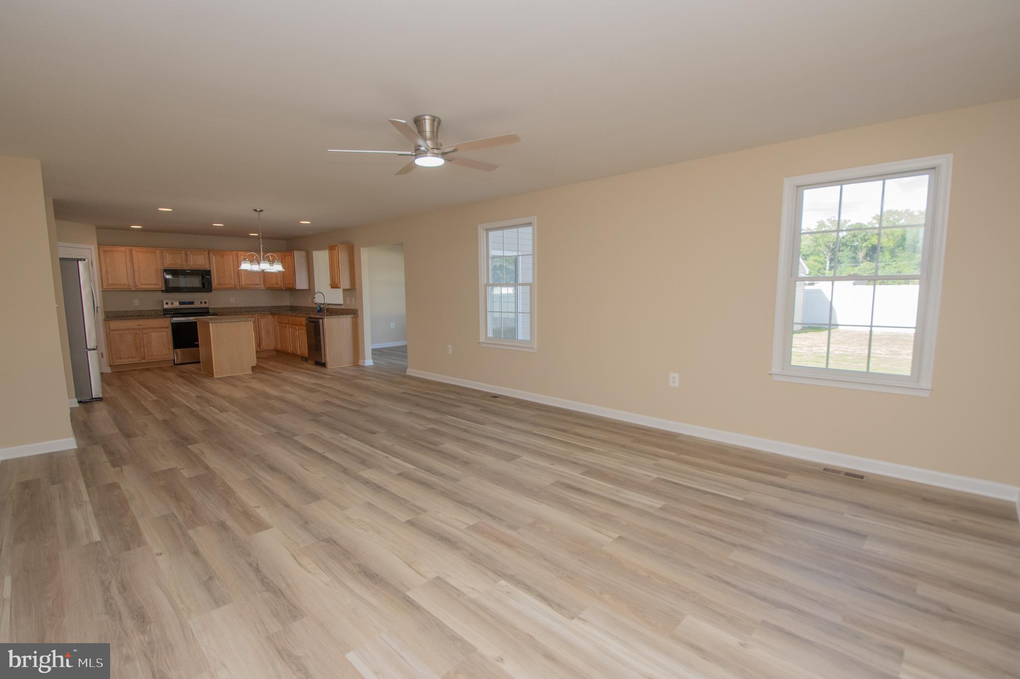COUNTRY GROVE - Residential