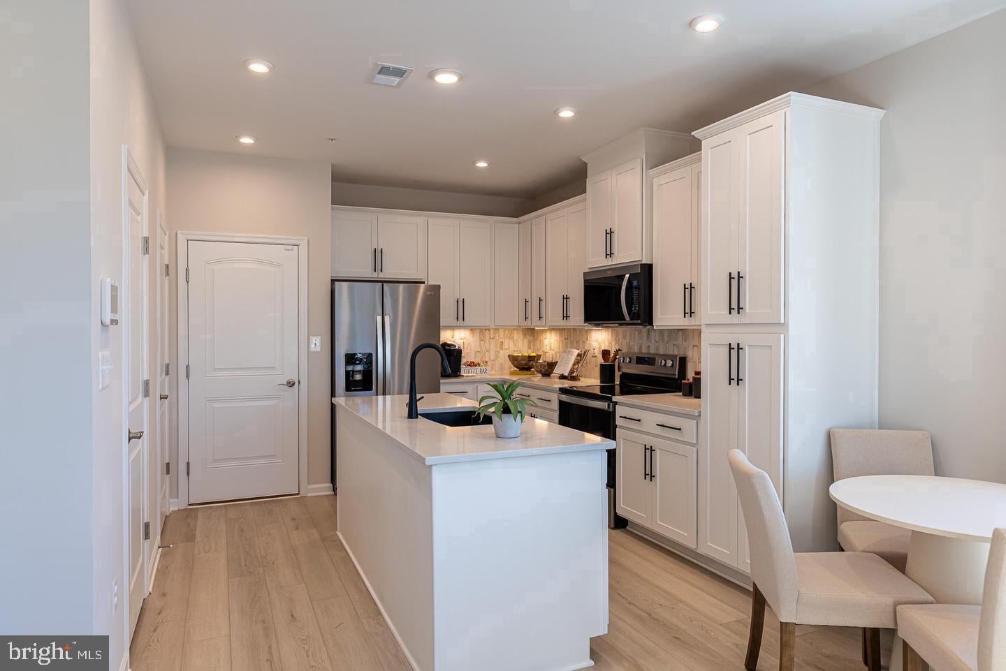 534 QUARRY PLACE COURT