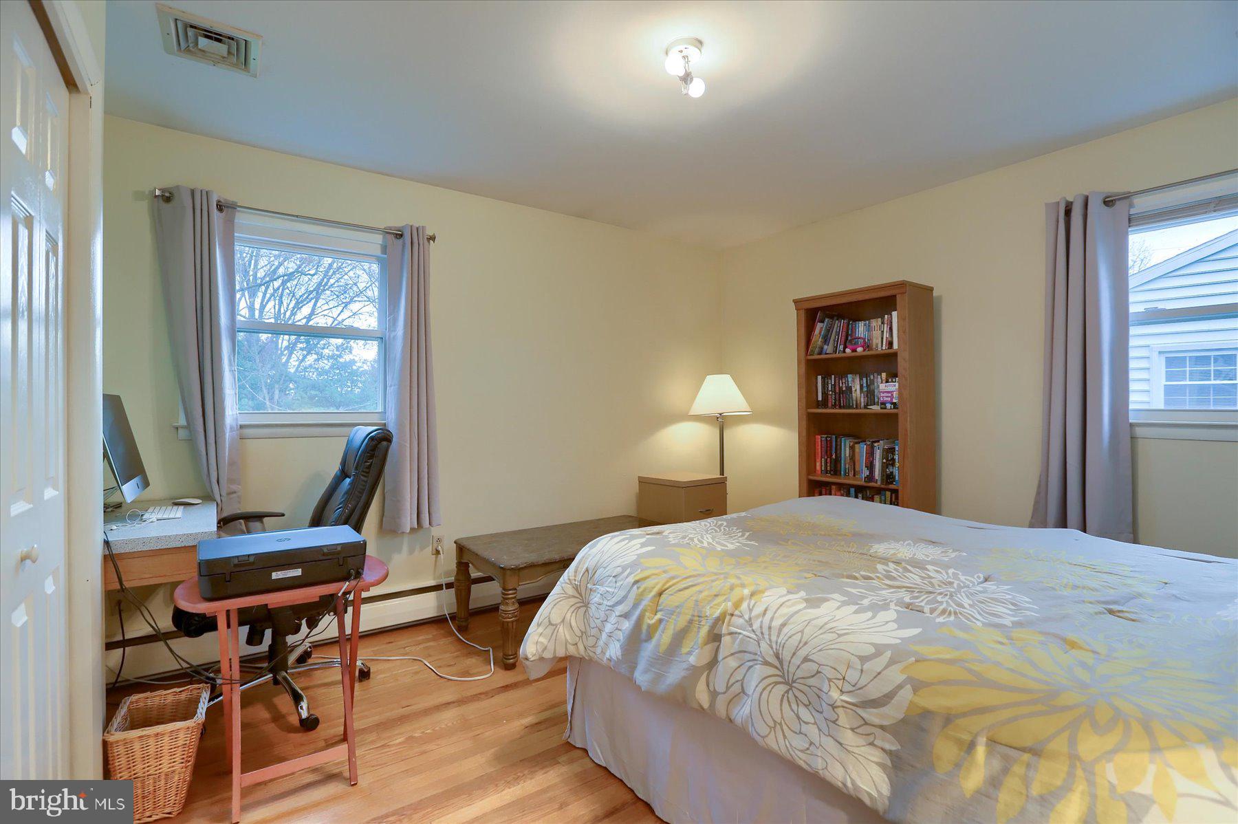 OAKWOOD PARK - Residential