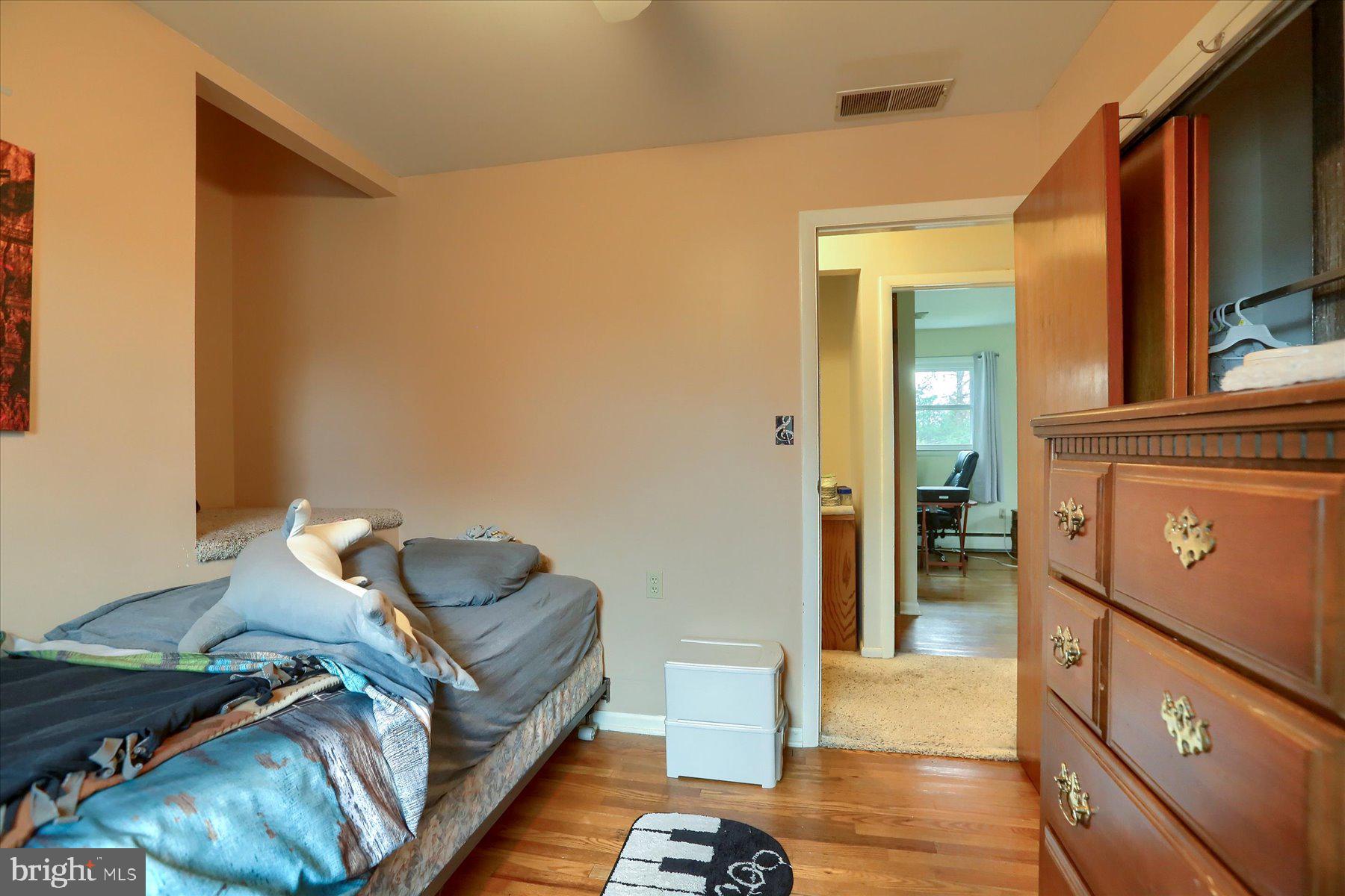 OAKWOOD PARK - Residential