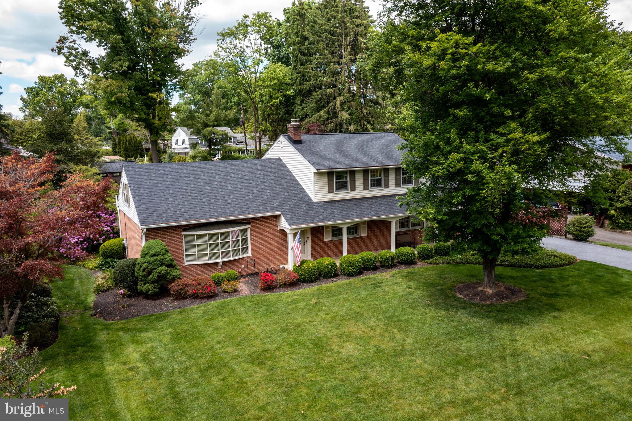 COUNTRY CLUB HEIGHTS - Residential