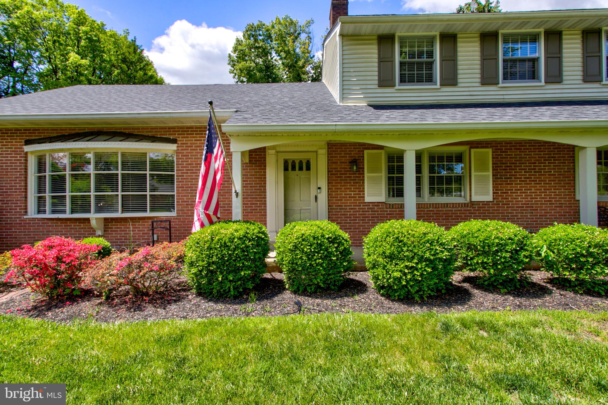COUNTRY CLUB HEIGHTS - Residential
