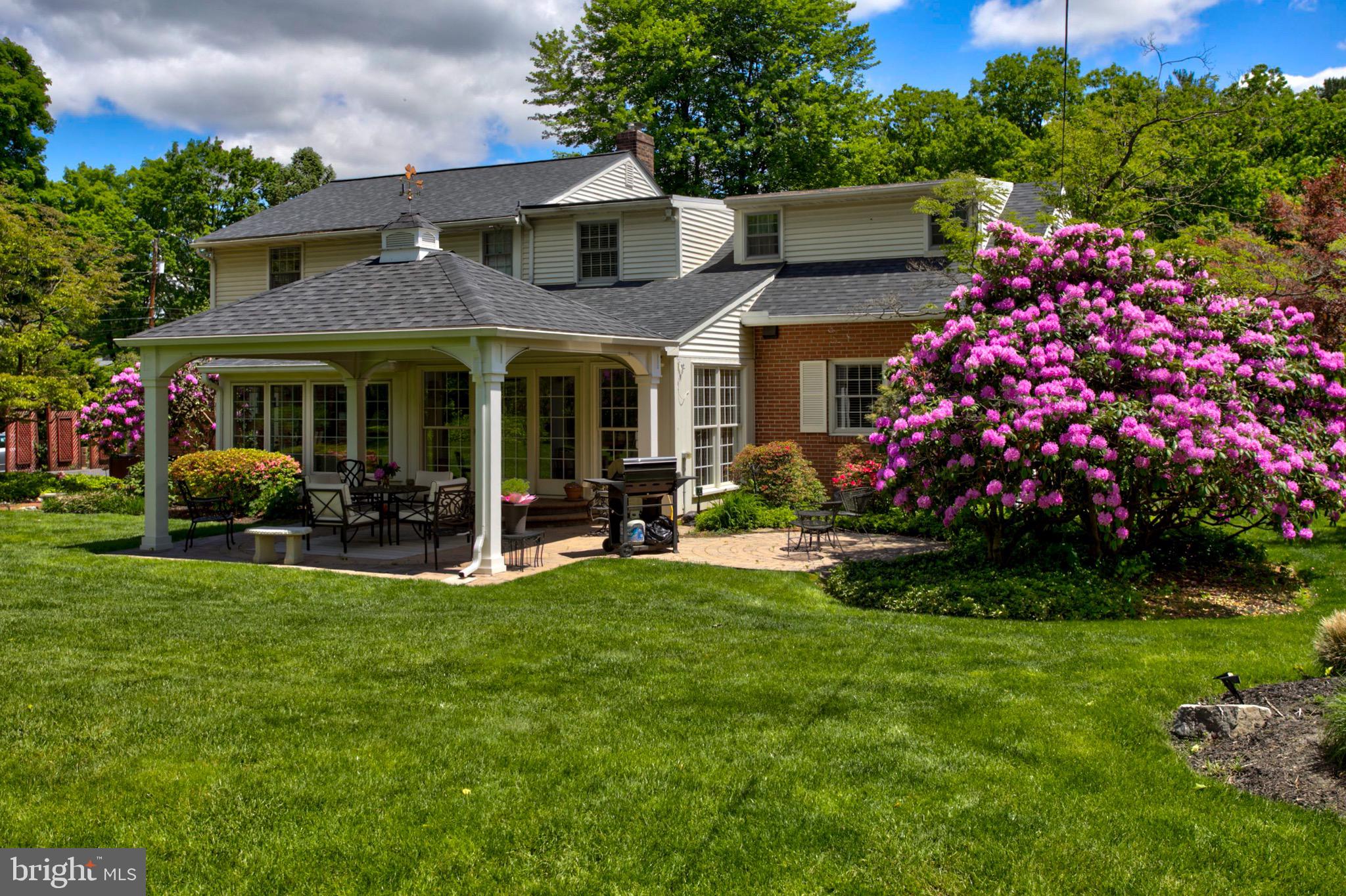COUNTRY CLUB HEIGHTS - Residential