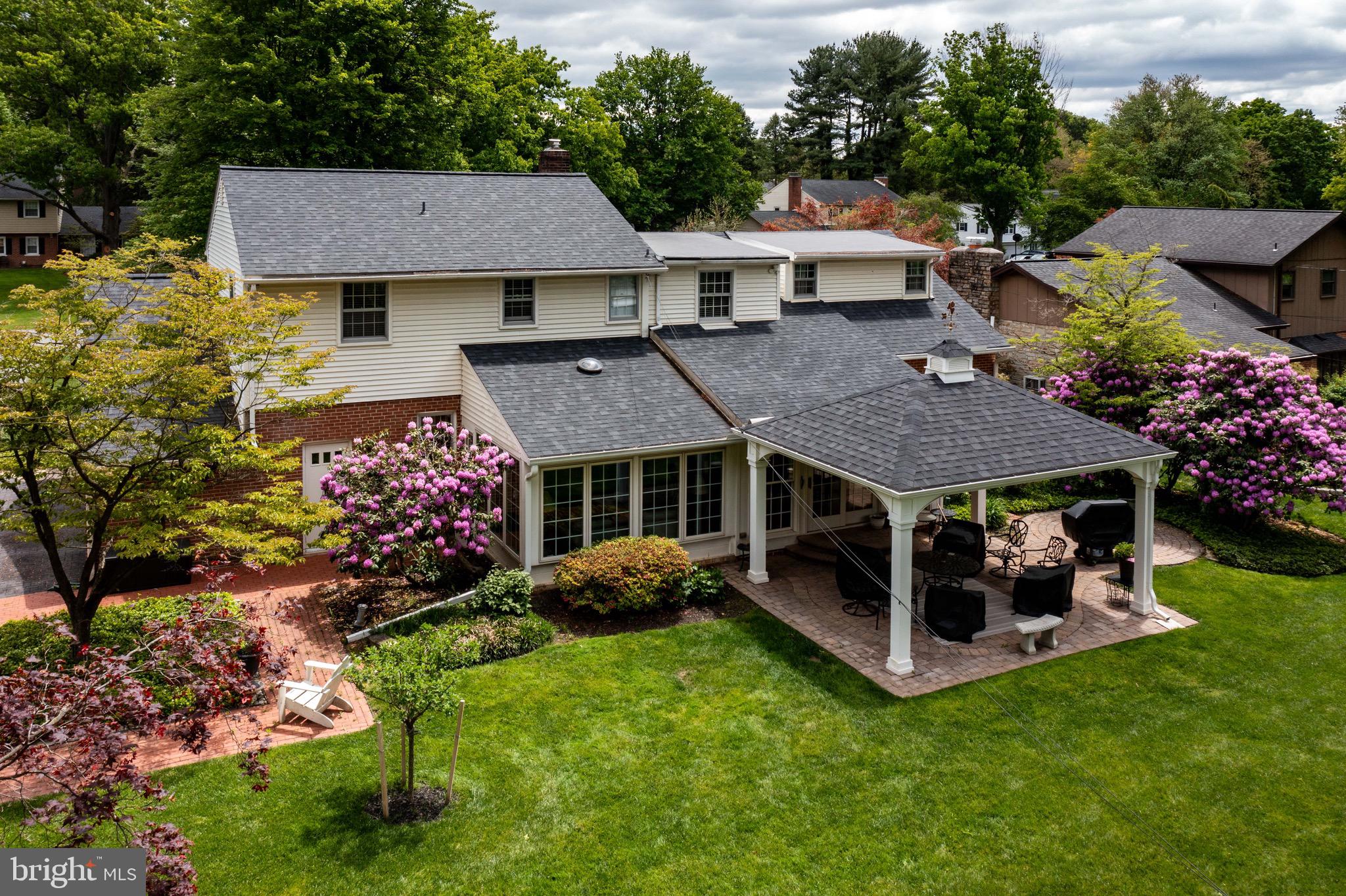 COUNTRY CLUB HEIGHTS - Residential