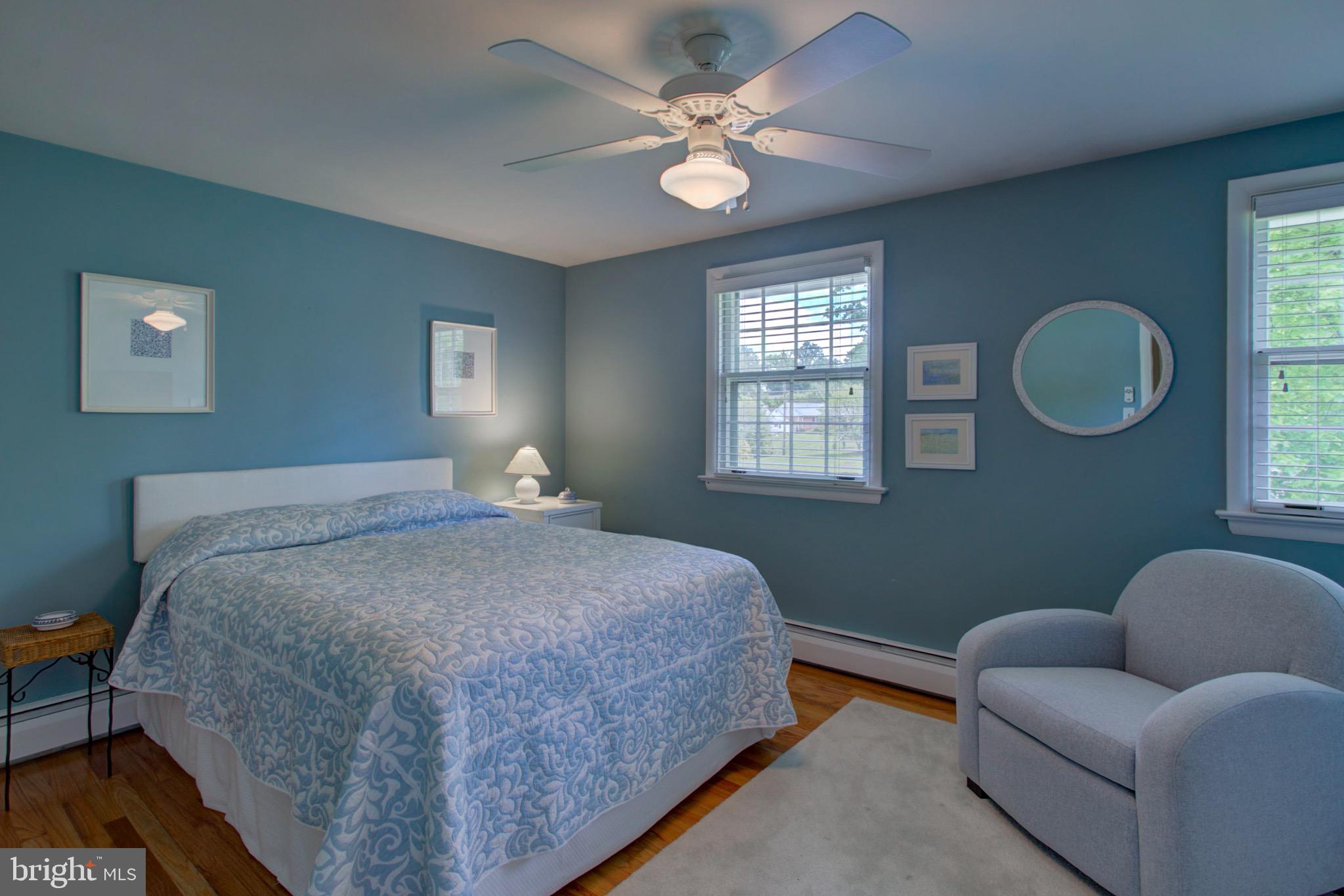 COUNTRY CLUB HEIGHTS - Residential