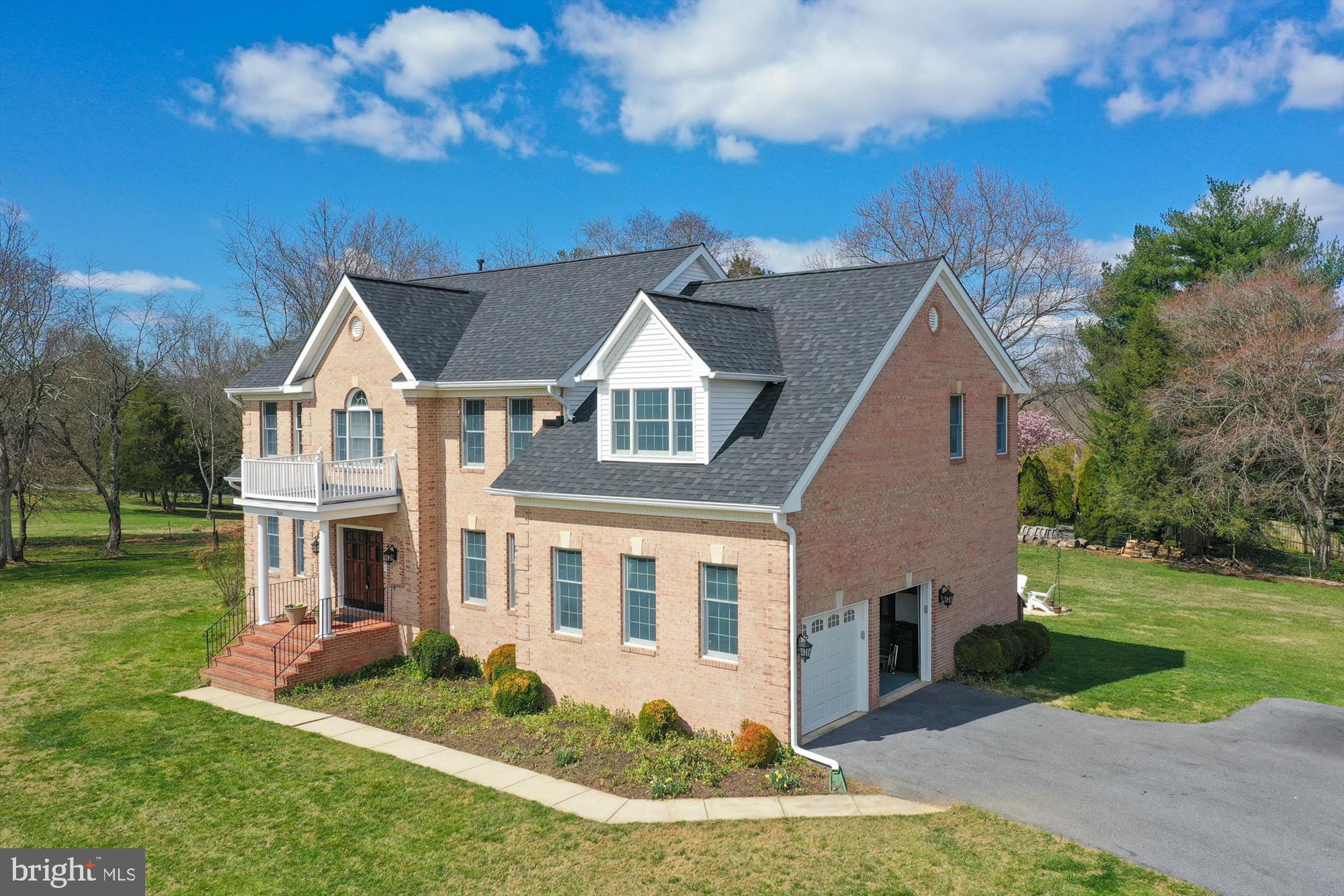 FARMLANDS - Residential