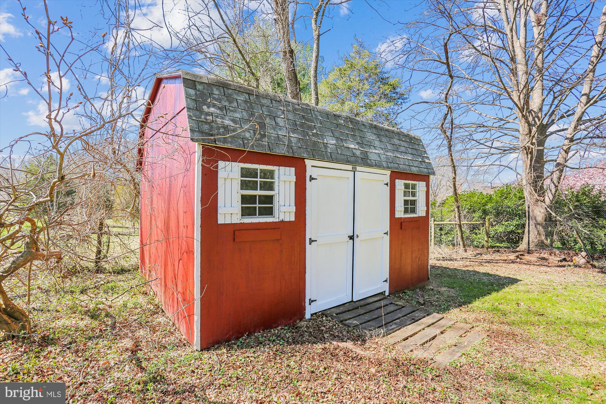 FARMLANDS - Residential