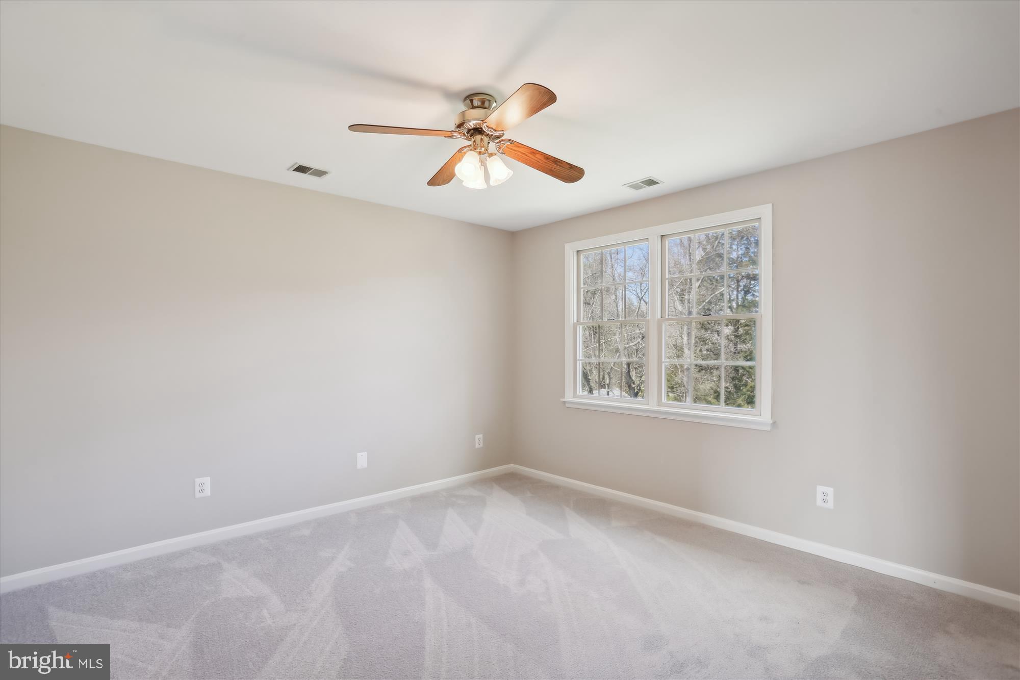 FARMLANDS - Residential