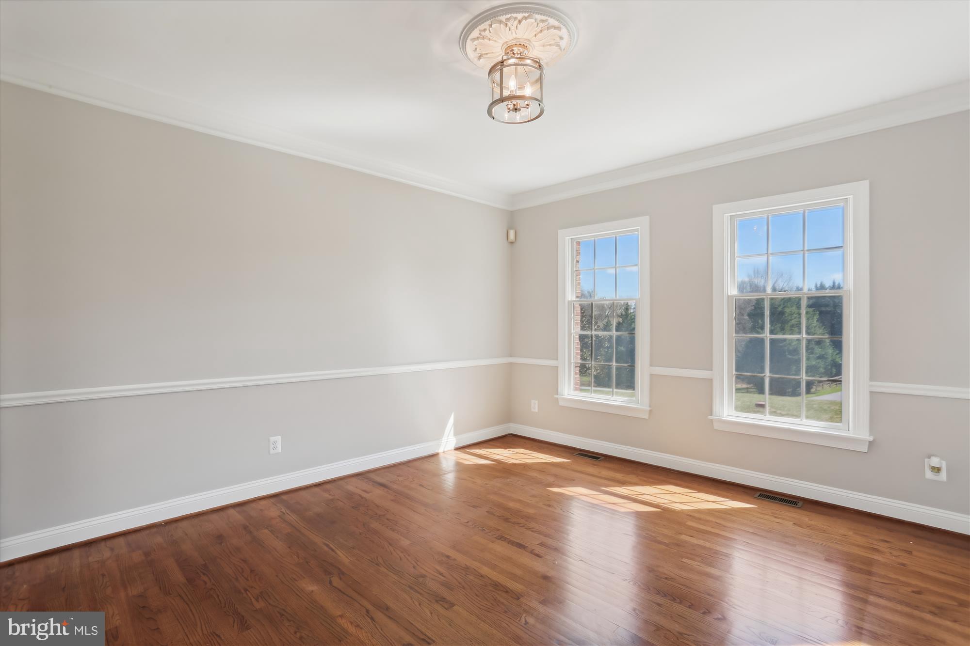 FARMLANDS - Residential