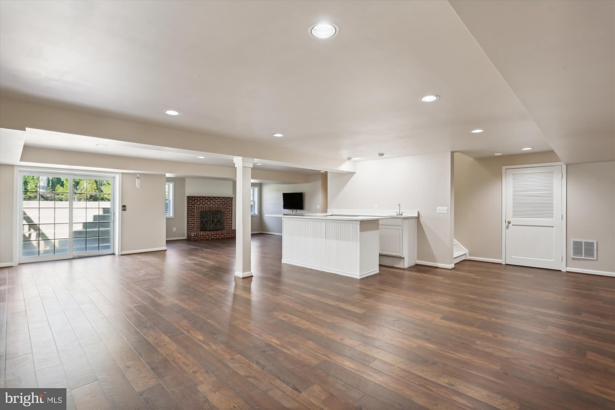 FARMLANDS - Residential