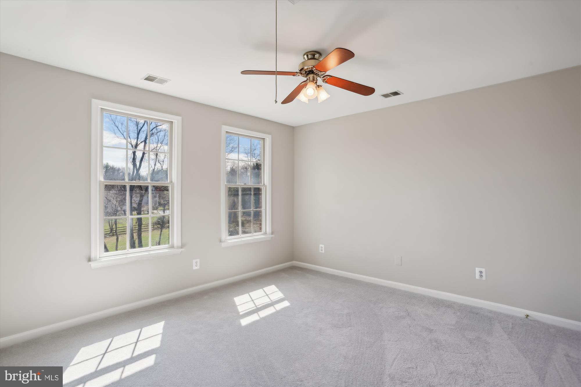 FARMLANDS - Residential