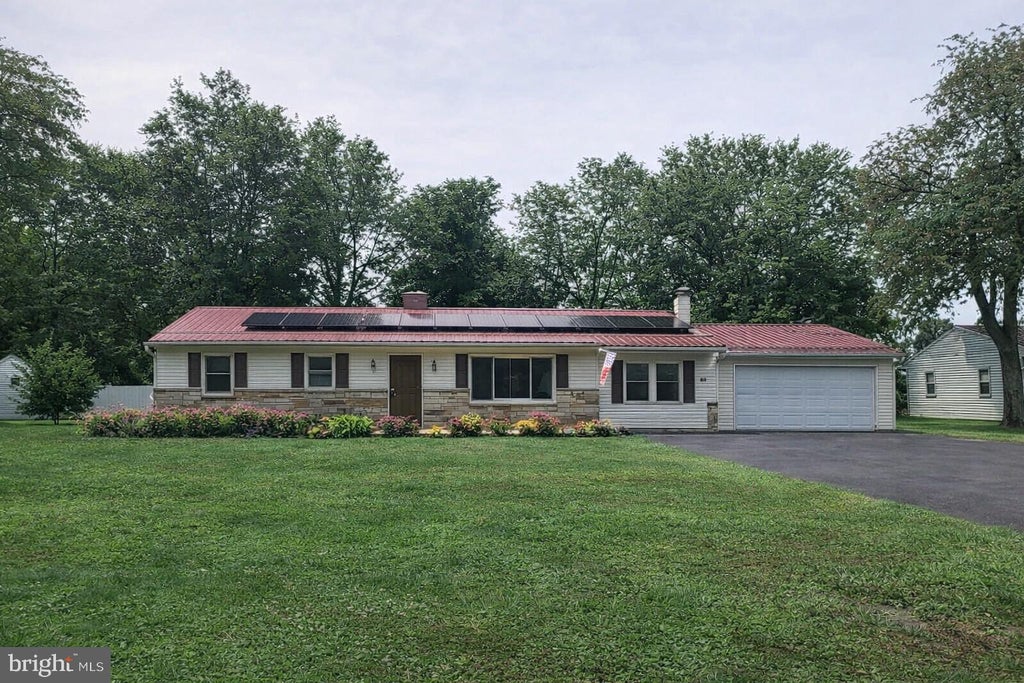 Photo of 405 Pine Rd, MOUNT HOLLY SPRINGS, PA 17065 (MLS # PACB2056380)
