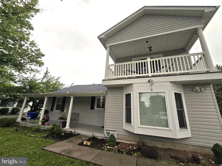 Check out this gem! Water privilaged communtity with community pier and boat ramp. This home is nestled off Cuckold Creek which feeds into the Potomac River. Sit out on your private balcony off the master bedroom and enjoy the beautiful evening sunsets. The home was completely renovated in 2015 adding the upper level master suite and balcony. The entire main level was also rennovated creating a more spaceious modern home. The septic system was replaced in 2021. The HOA fee covers water, trash and the use and maintance of the communty pier and boat ramp.  This house won't last long!