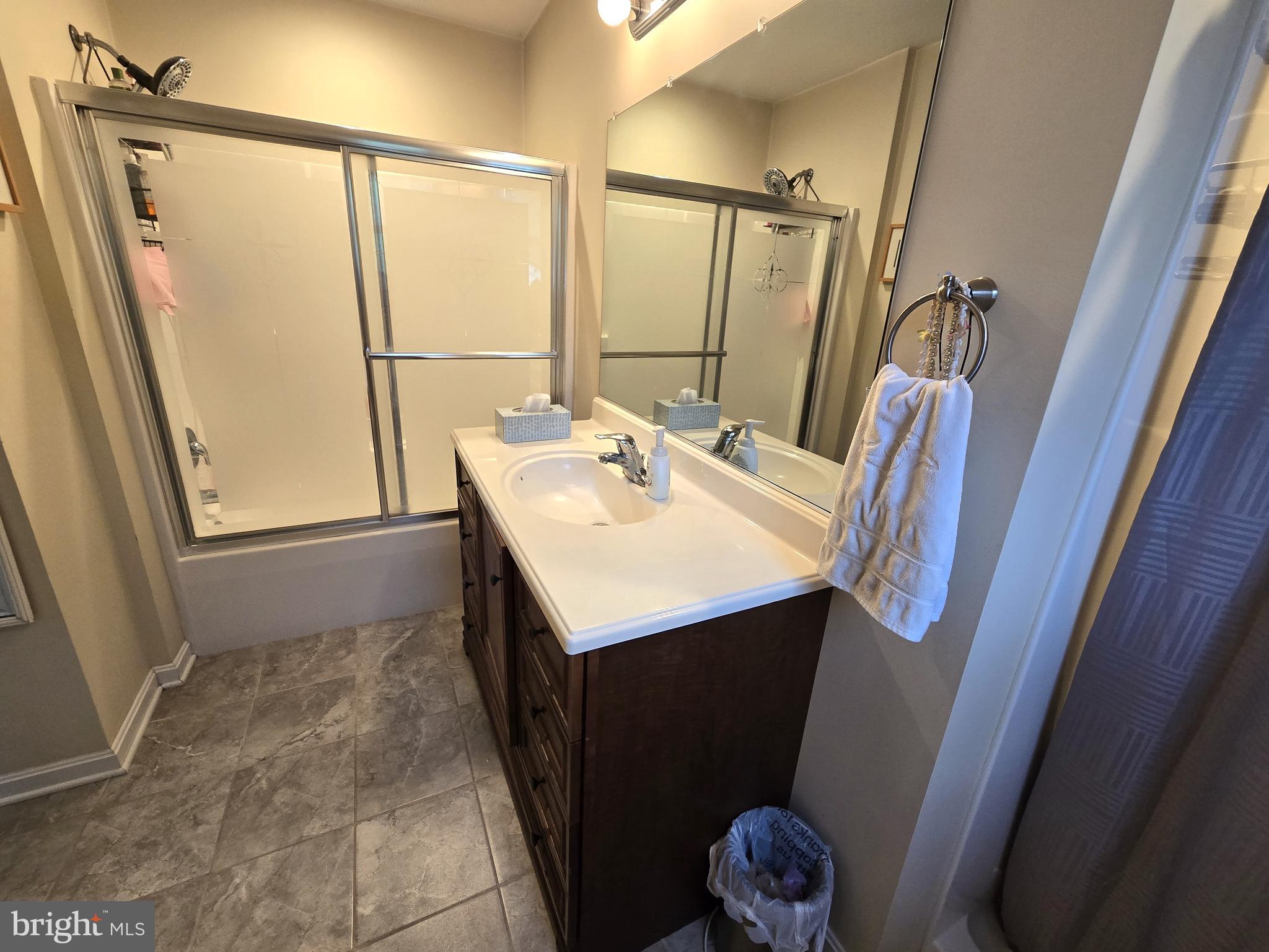 BANKS O'DEE - Residential