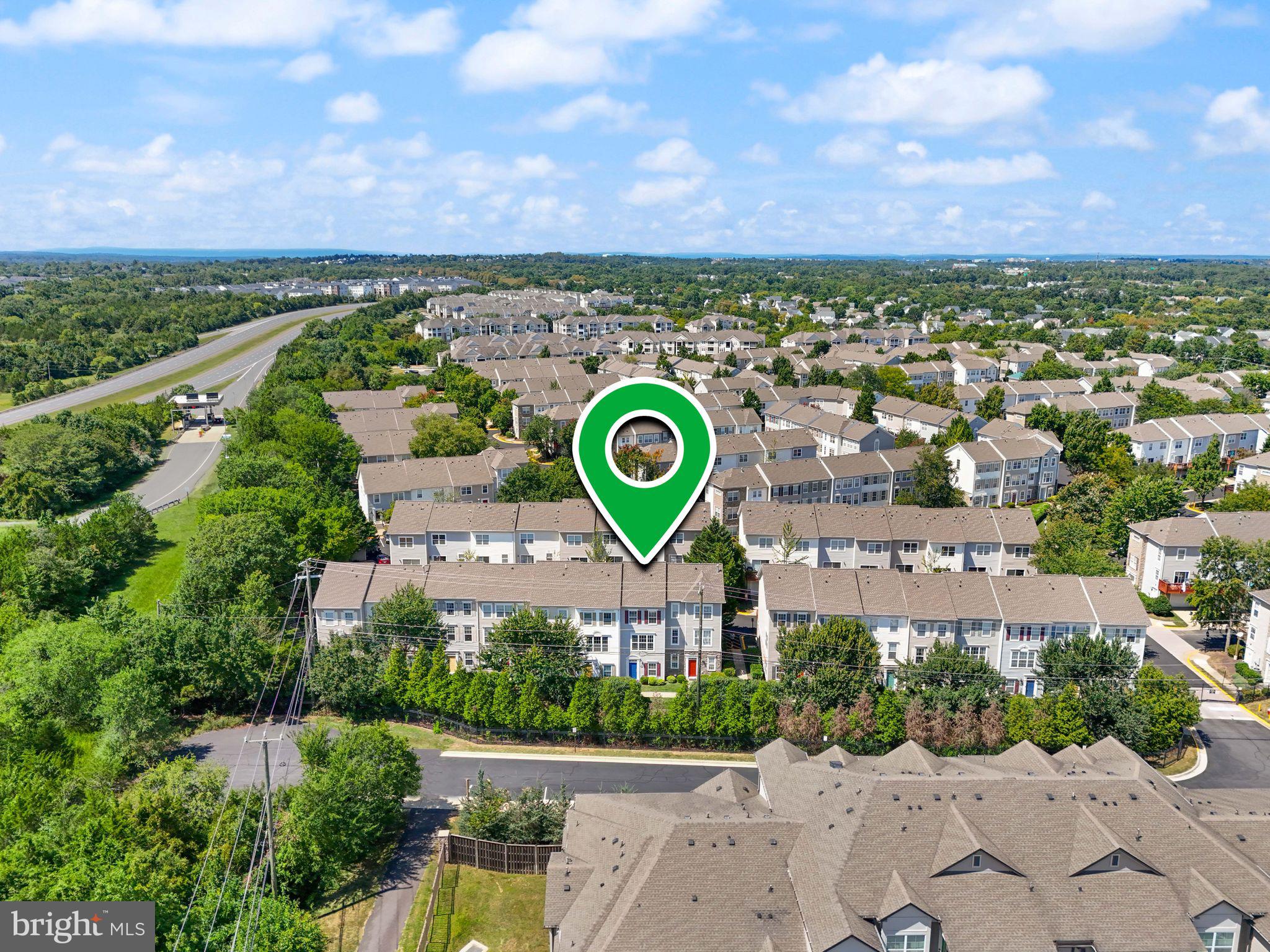 PARKSIDE AT ASHBURN - Residential