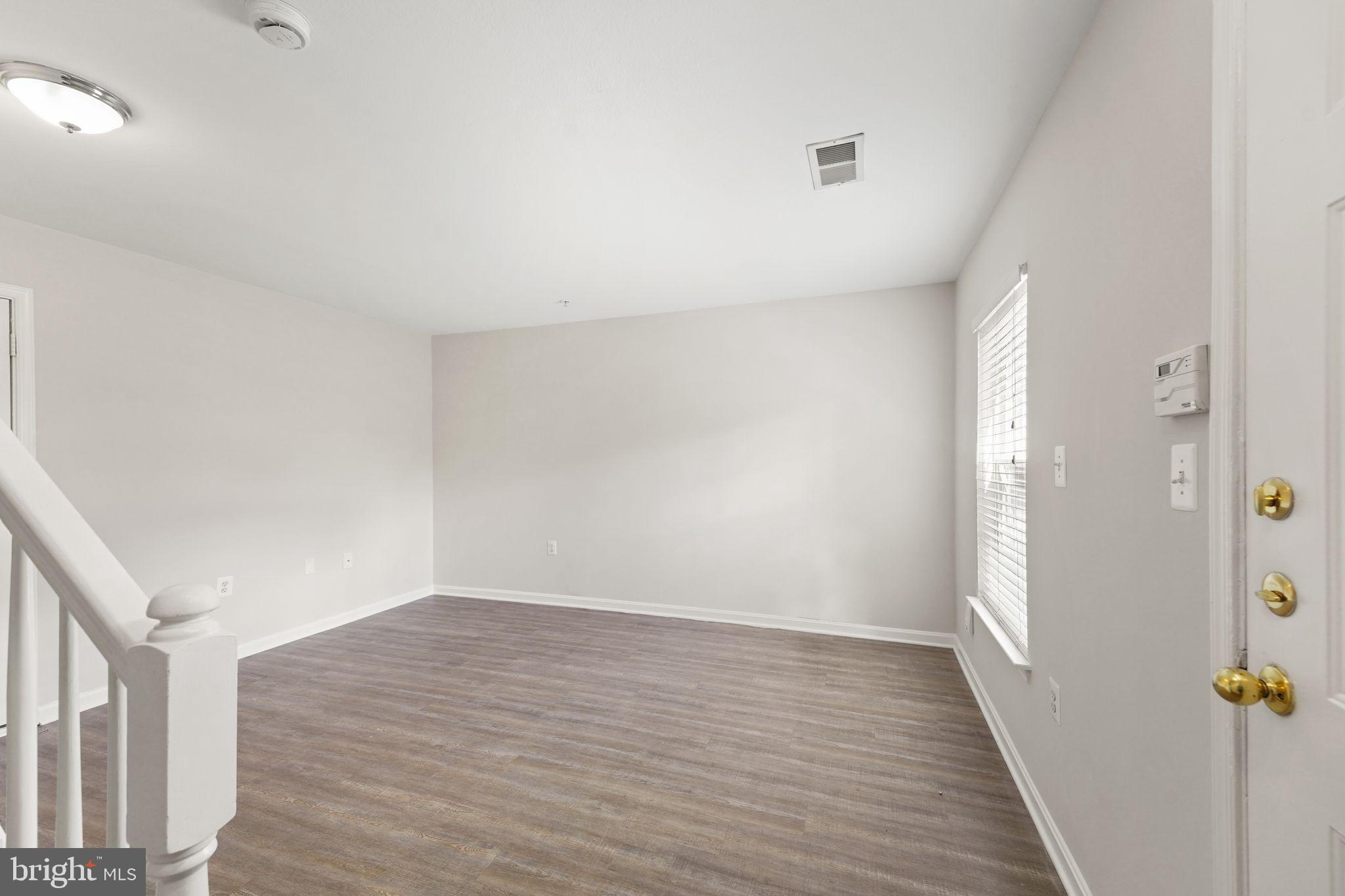 PARKSIDE AT ASHBURN - Residential