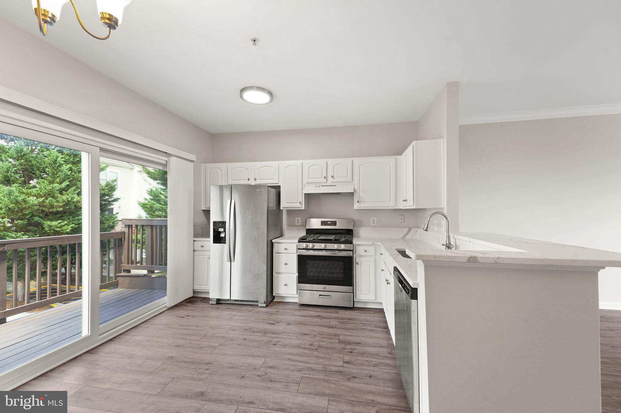 PARKSIDE AT ASHBURN - Residential