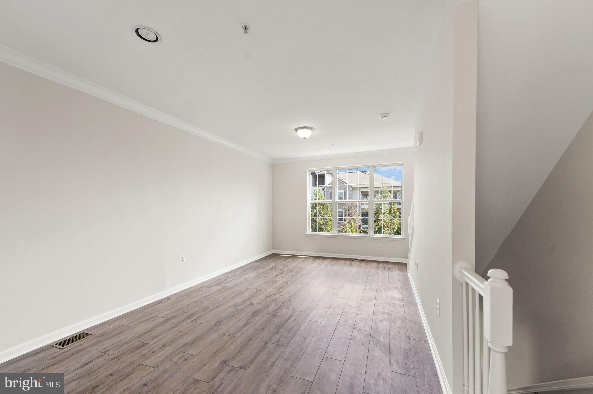 PARKSIDE AT ASHBURN - Residential