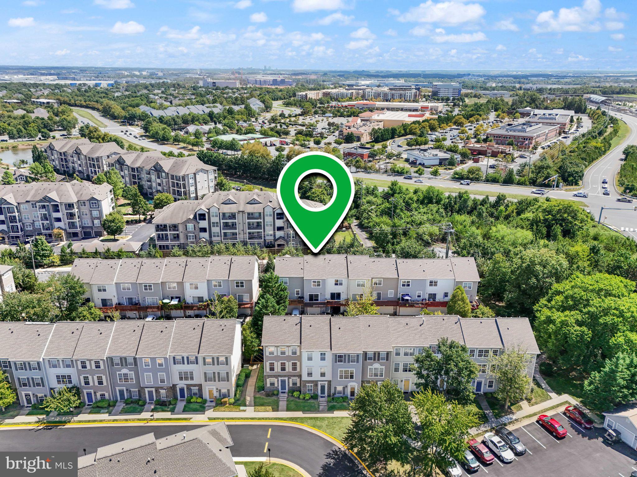 PARKSIDE AT ASHBURN - Residential