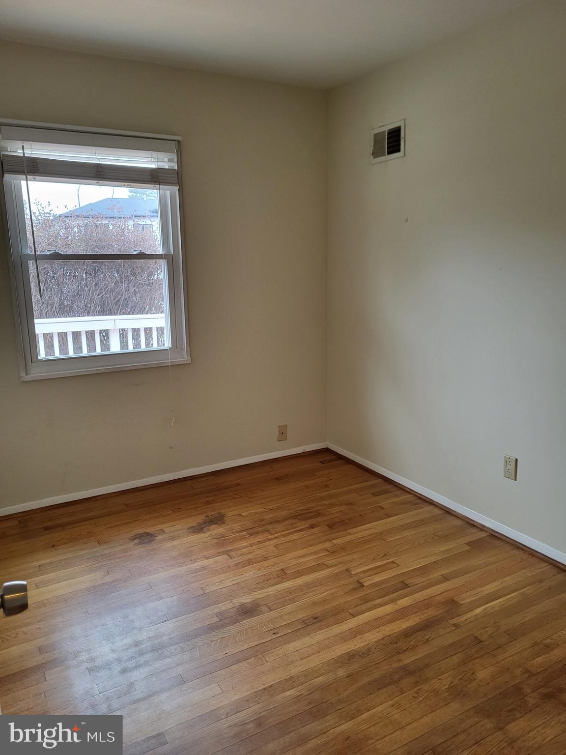 PIMMIT HILLS - Residential Lease