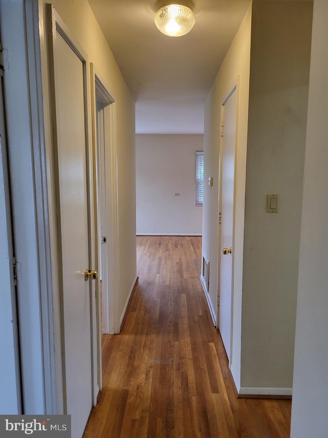 PIMMIT HILLS - Residential Lease