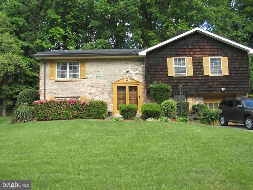 More photos to come. Beautiful well maintained home in  the  the sought after Apple Grove community.   This is a semi-smart home with a programable Honeywell  thermostat.  Set it and forget it for every season. Hardwood floors throughout the upper level.  Ceramic tile on the lower level. Master bedroom, has it's own bathroom.  Eat in kitchen. Dining area leads to a two level deck. Ready for  summer entertainment.  The basement  boasts a family room with a built in fish tank and a built in book case.  1 additional bonus room that can serve as either an extra bedroom or an office. Plenty of storage. Garage door is wifi activated. The MyQ app garage door, can be remotely controlled from anywhere the internet is accessible.   Gutter helmets have been installed. Therefore no more worrying about cleaning those gutters. Solar panels. Low maintenance landscaping with solar powered landscape lighting that automatically turns on at dusk and off at dawn.