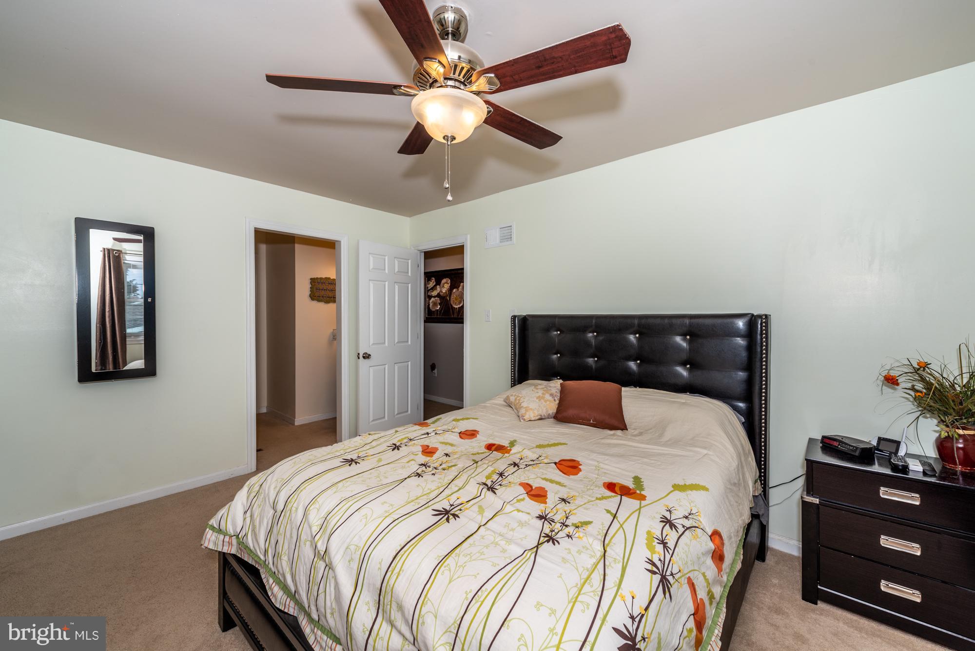 HI VIEW ESTATES - Residential