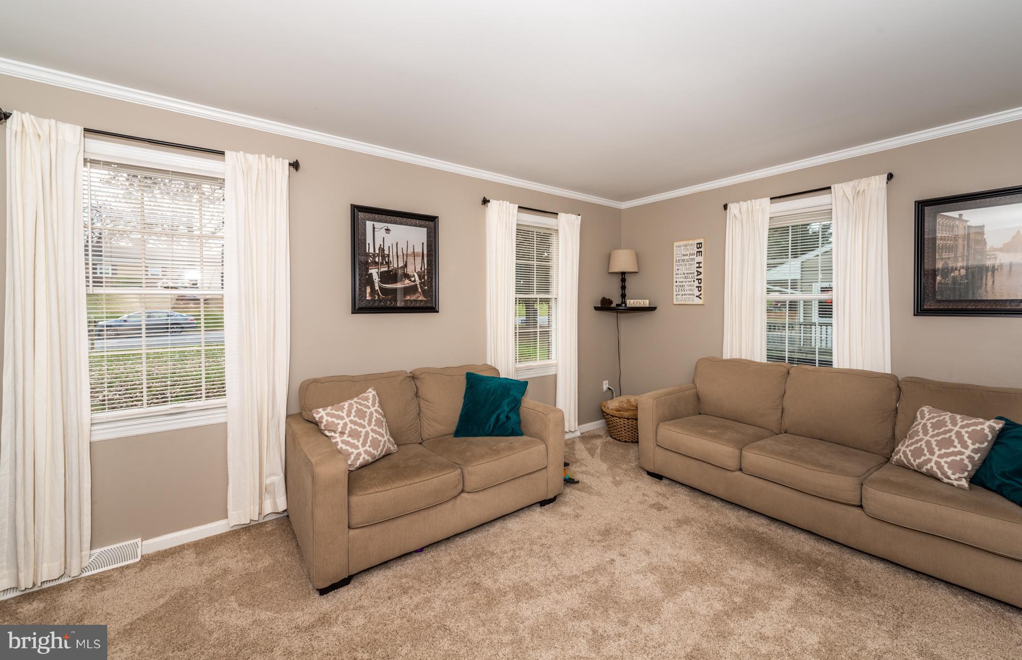 HI VIEW ESTATES - Residential