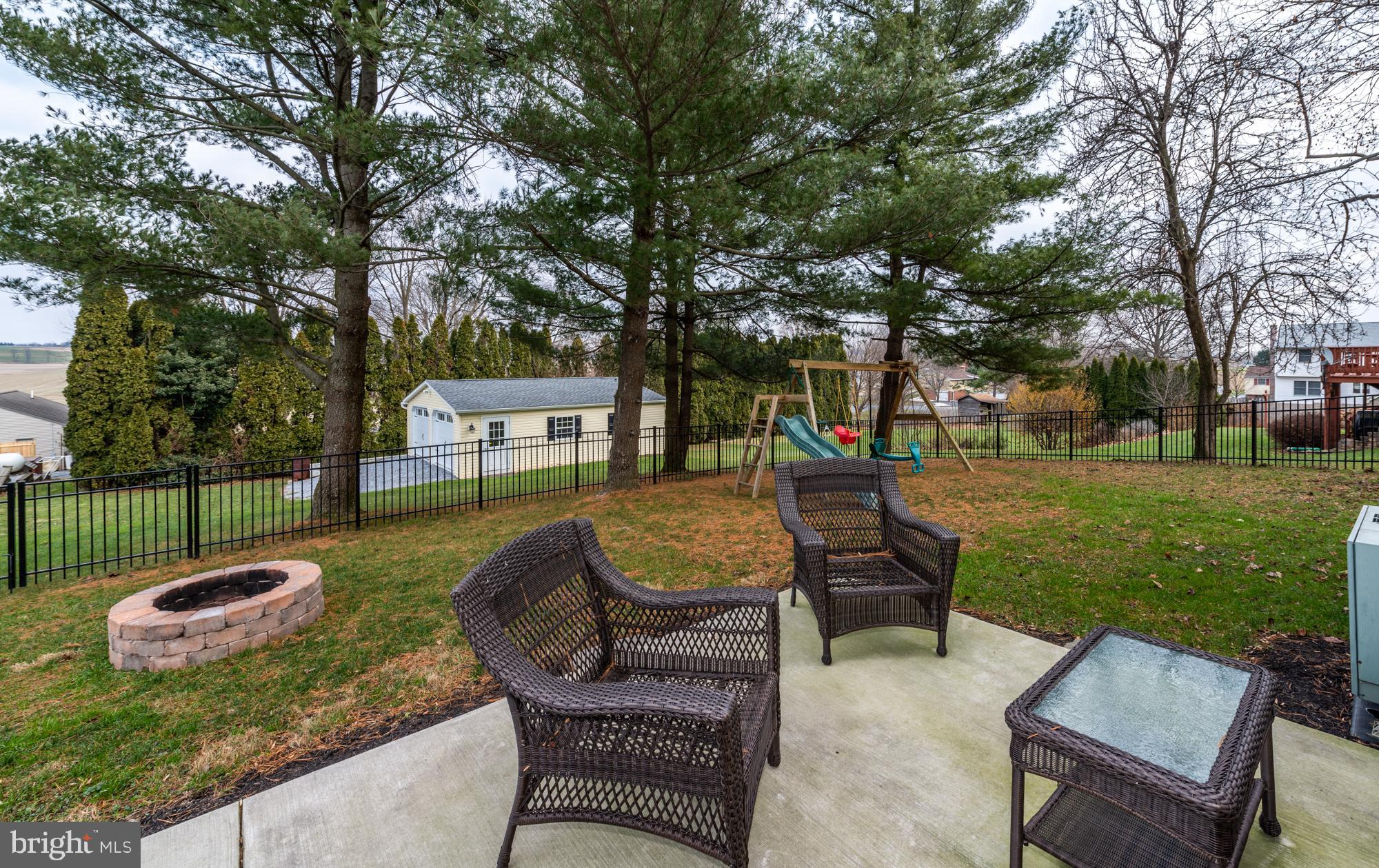 HI VIEW ESTATES - Residential