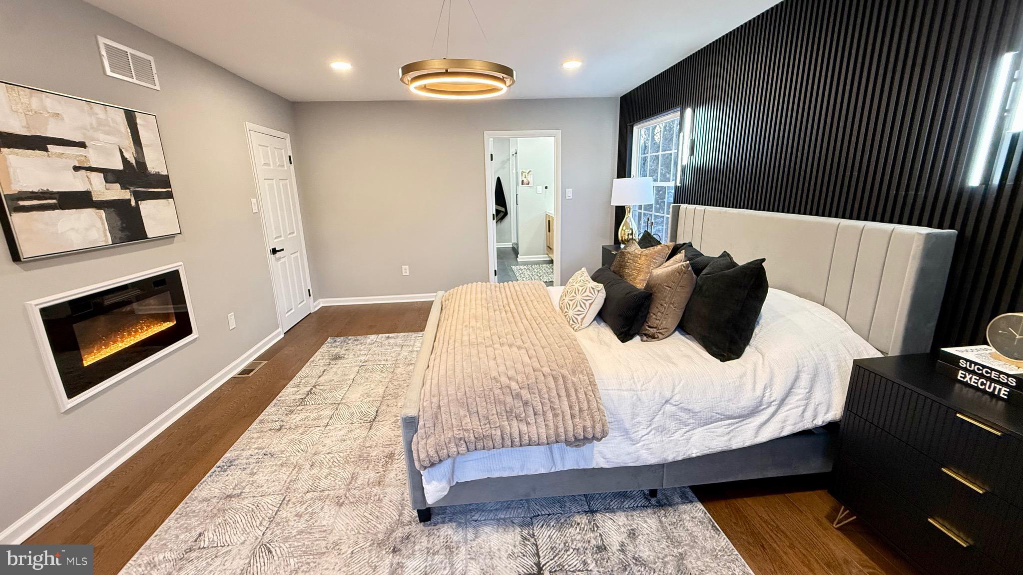 SUMMIT RIDGE - Residential