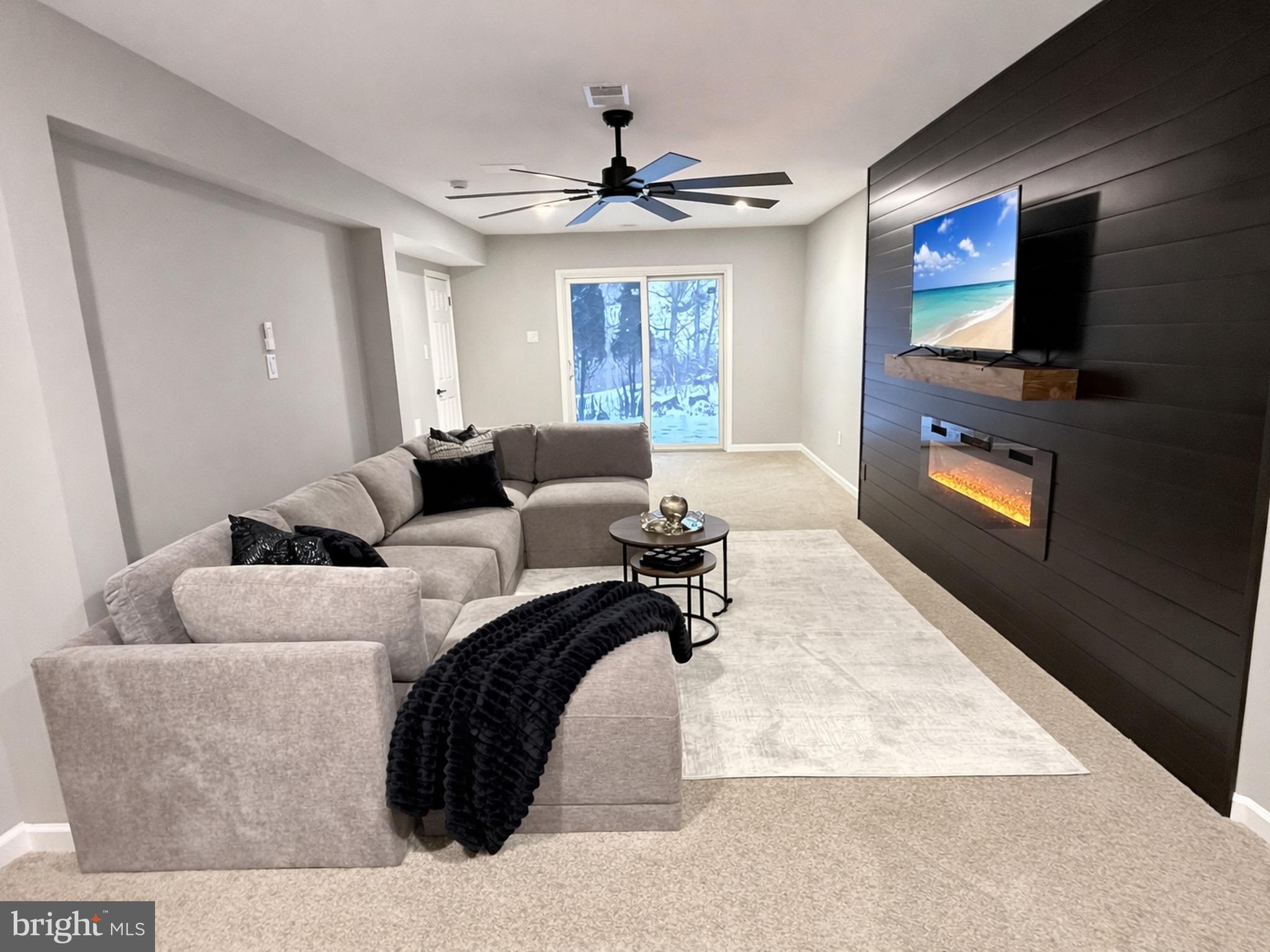 SUMMIT RIDGE - Residential