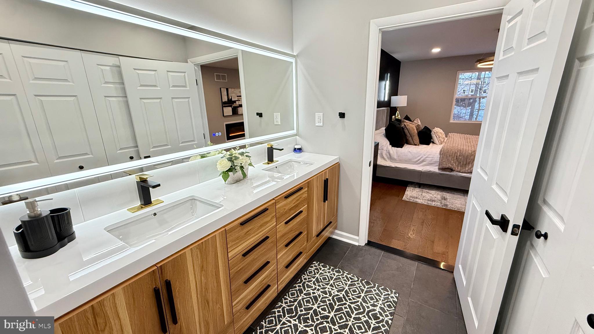 SUMMIT RIDGE - Residential