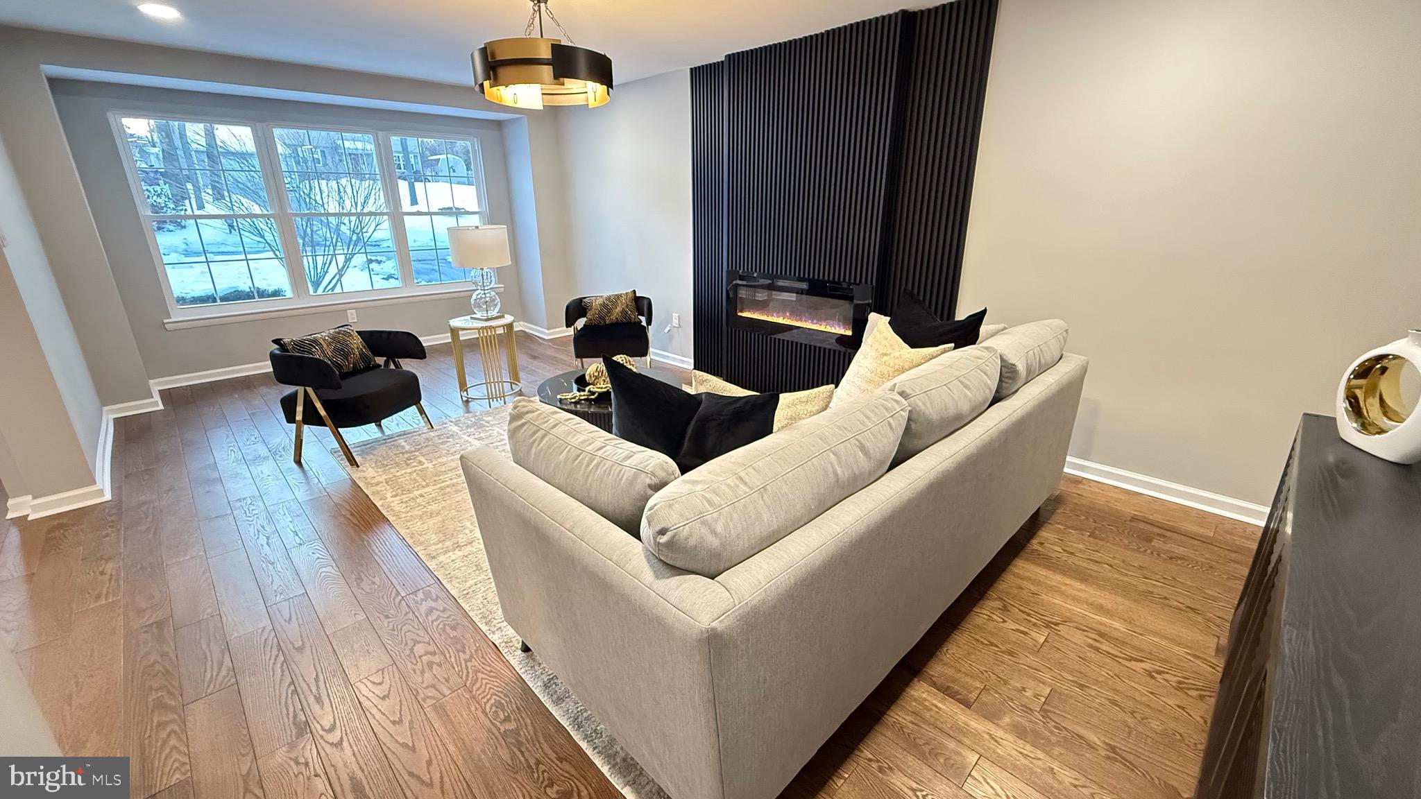 SUMMIT RIDGE - Residential