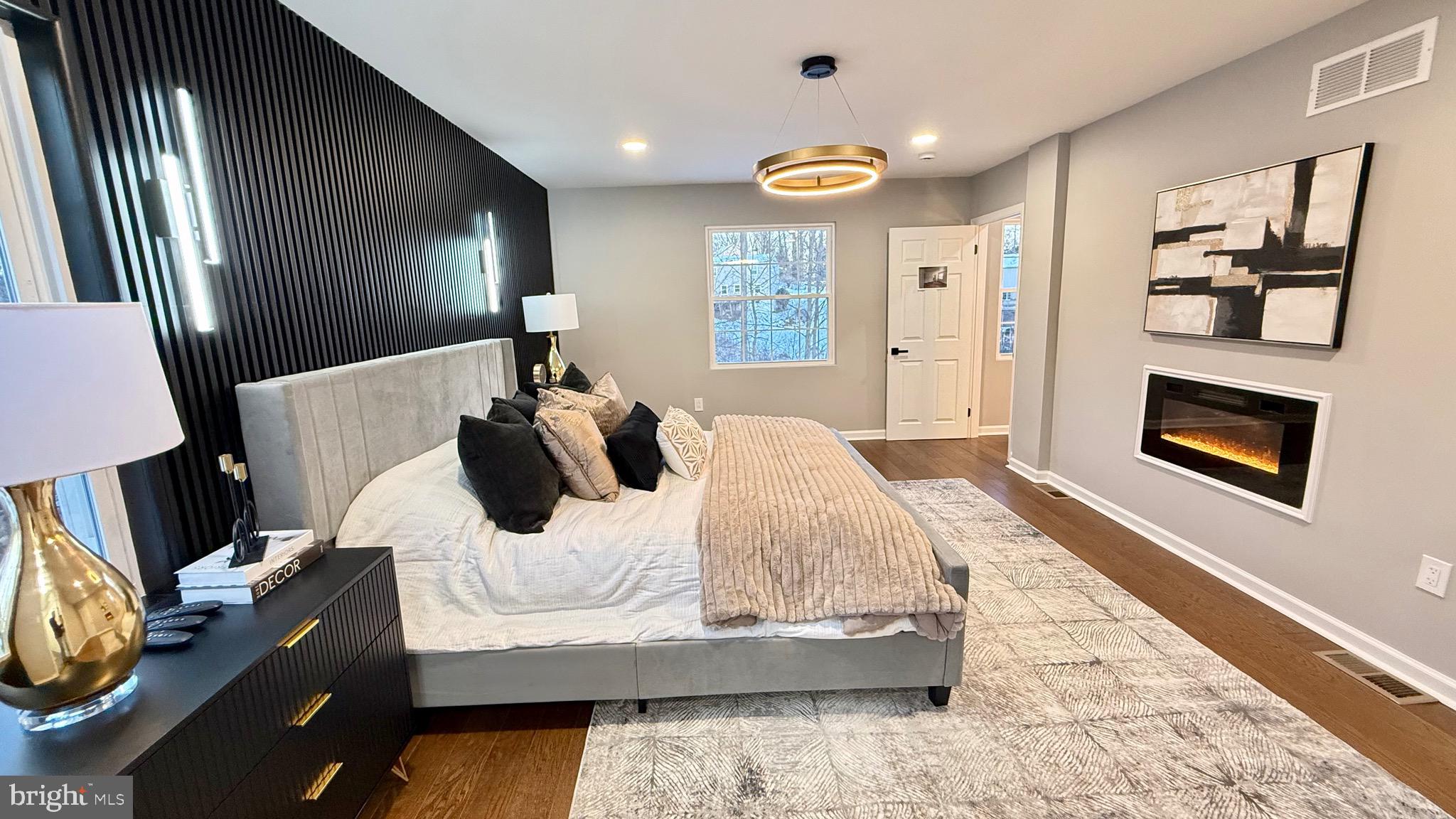 SUMMIT RIDGE - Residential