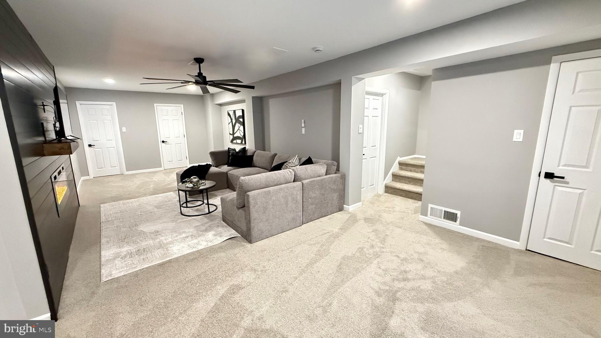 SUMMIT RIDGE - Residential