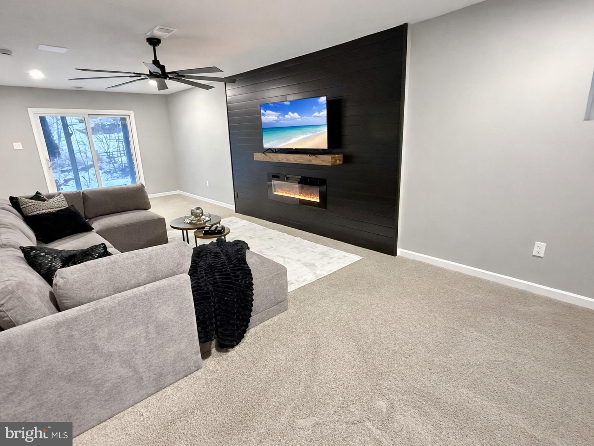 SUMMIT RIDGE - Residential