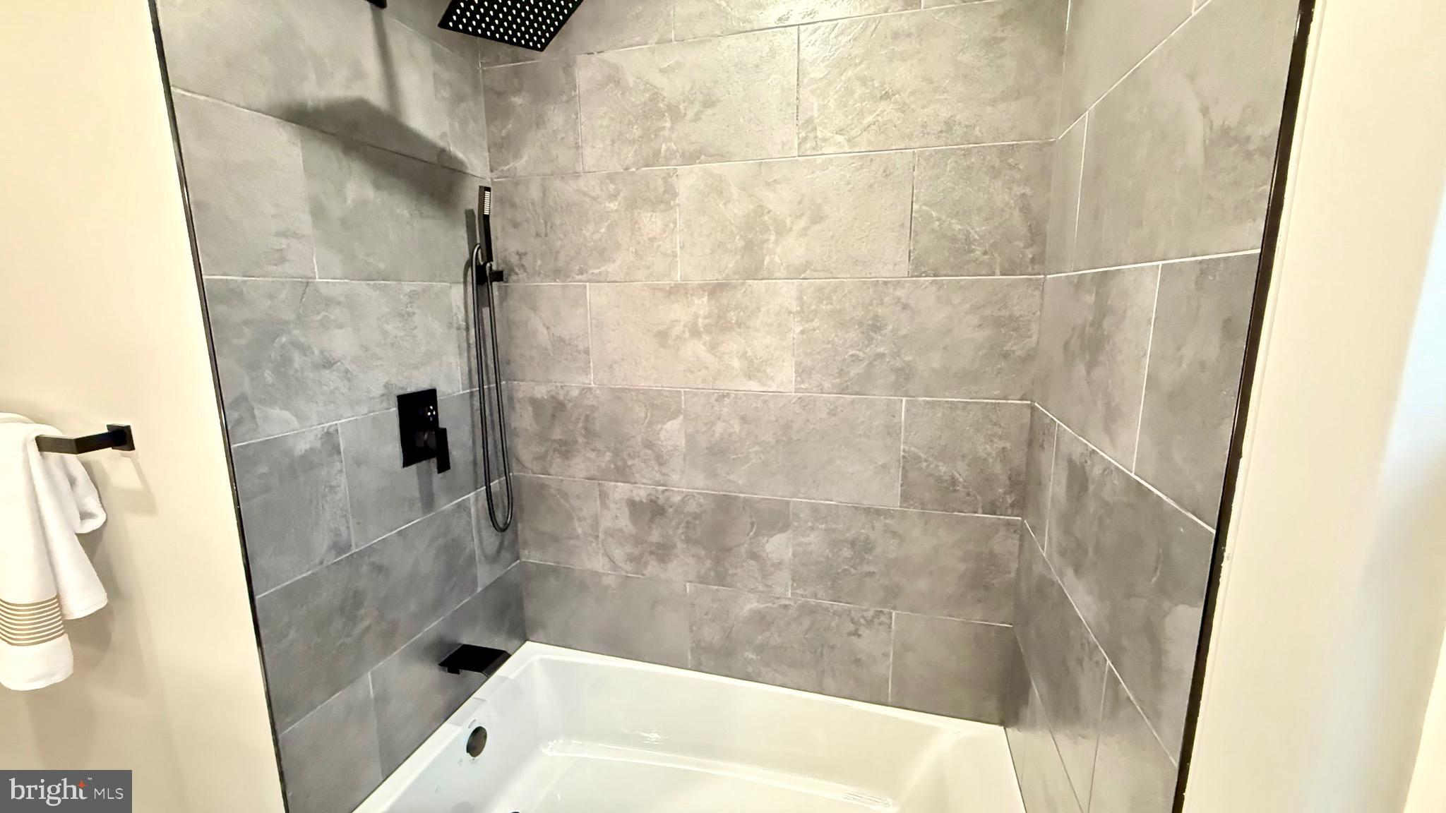 SUMMIT RIDGE - Residential