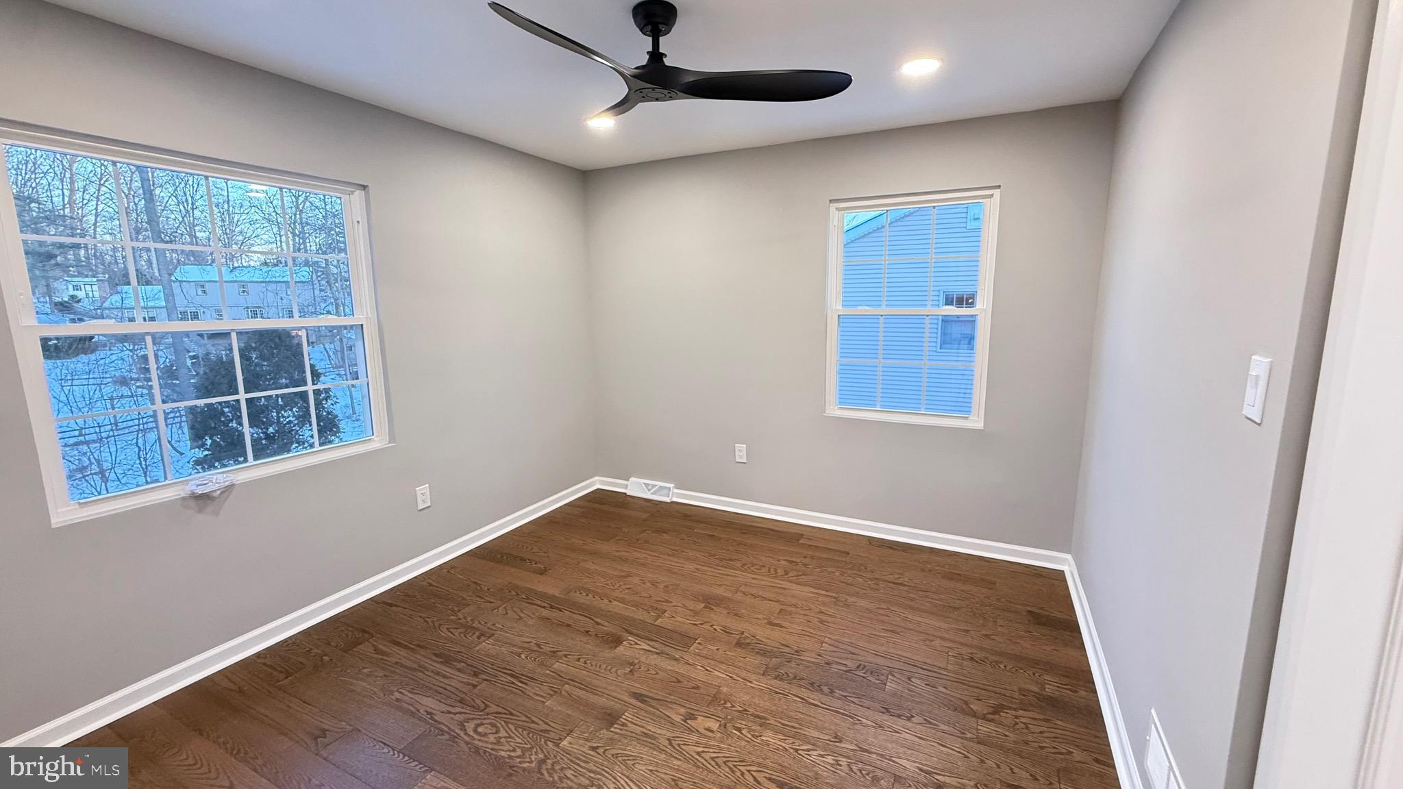 SUMMIT RIDGE - Residential