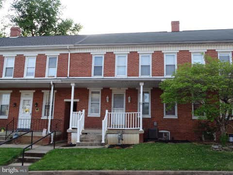 Townhouse For Sale - 3266 Broad Street<br/> York County, EMIGSVILLE, PA 17318