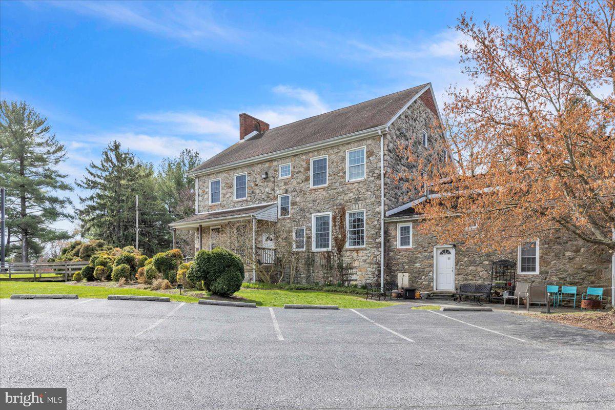 MOUNT HEBRON - Residential Lease