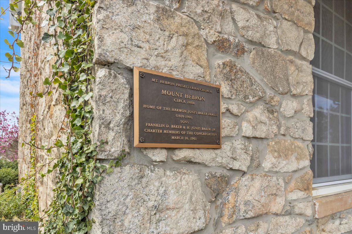 MOUNT HEBRON - Residential Lease