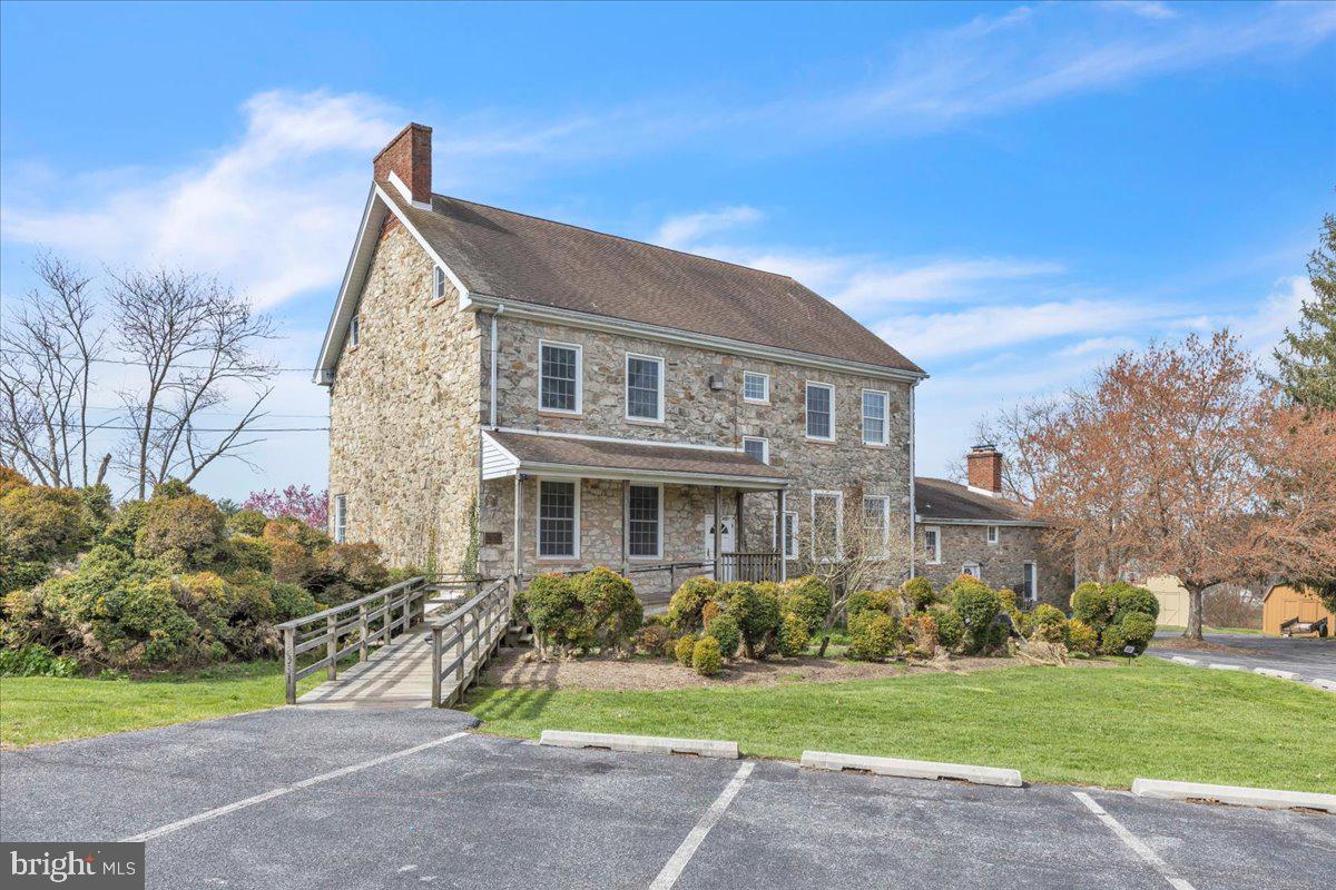 MOUNT HEBRON - Residential Lease