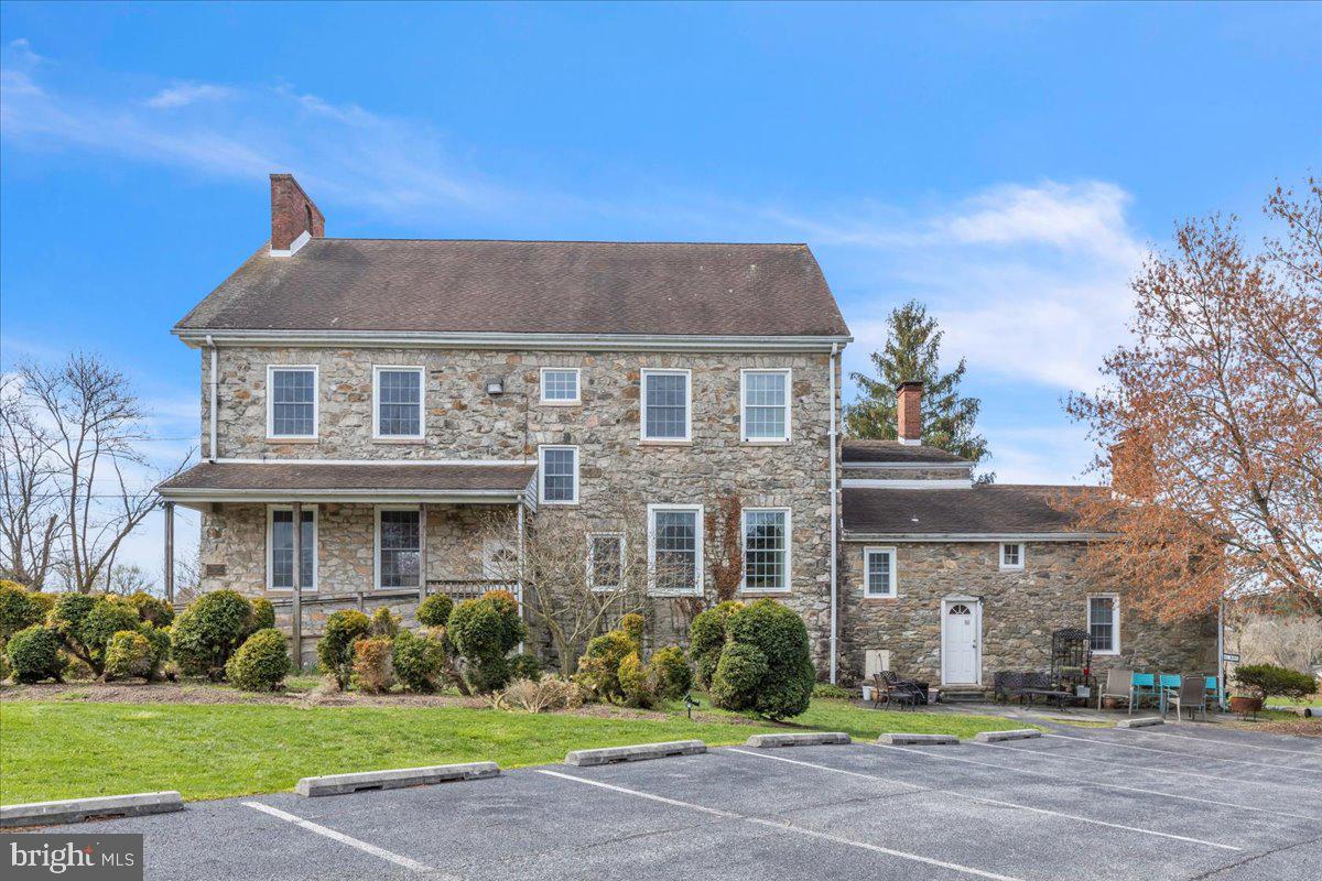 MOUNT HEBRON - Residential Lease